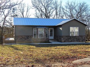 600 W Hardy St, Saint James, MO 65559