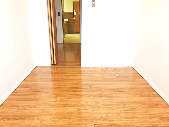 2nd image of 4708 30th Ave APT 2R