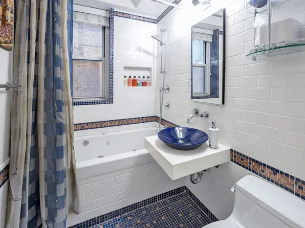 80 East End Avenue image 12 of 15