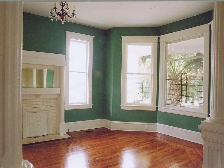 2220 Barnard St #A — Photo 2