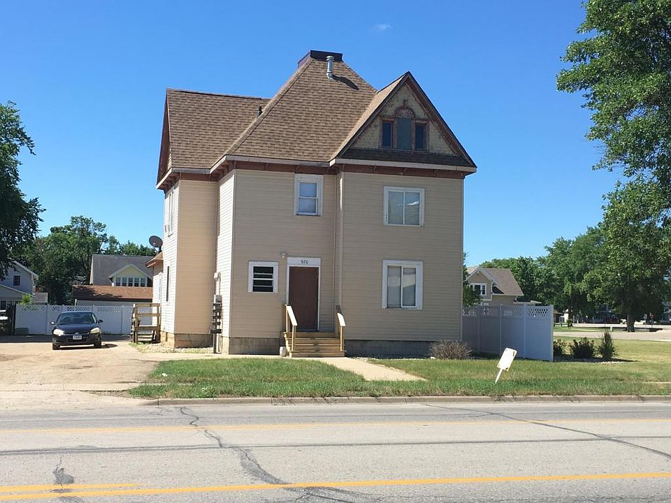 1st image of 902 Central Ave