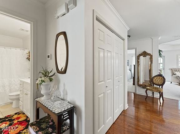 4th image of 2808R Stonehedge Dr