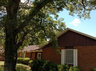 1013A Davidson Dr, Albany, GA 31707