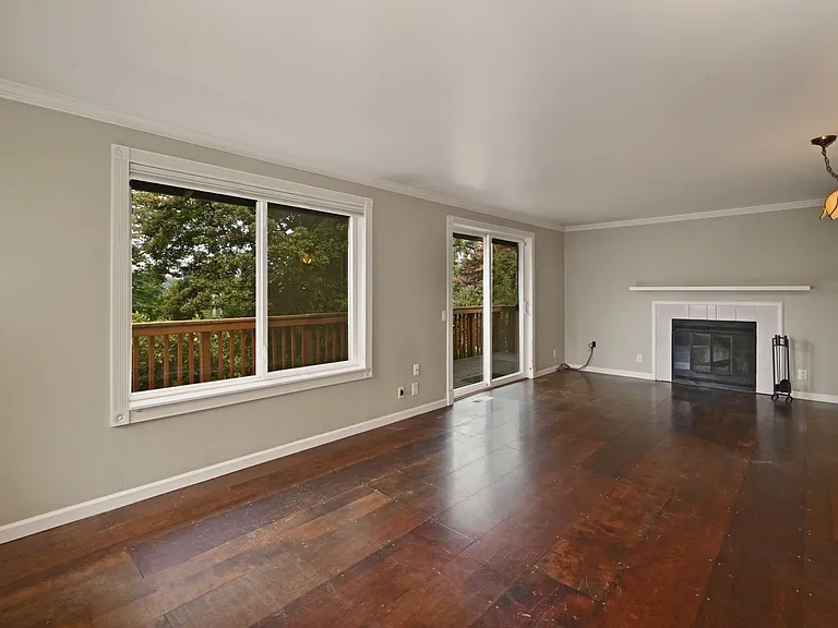 5008 Puget Blvd SW — Photo 12