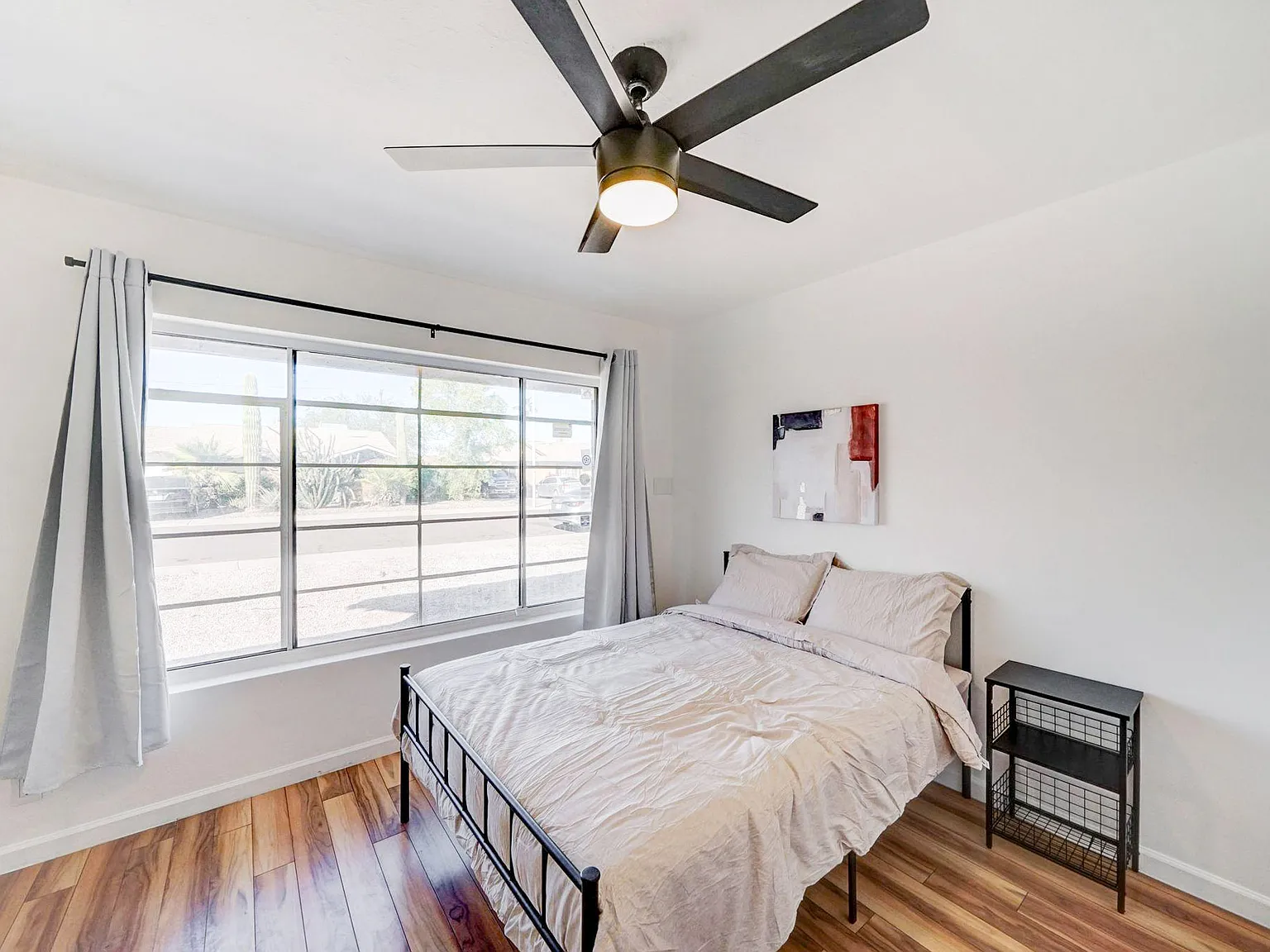 4 bed, 2.0 bath, 1365 sqft, $957 — Photo 2
