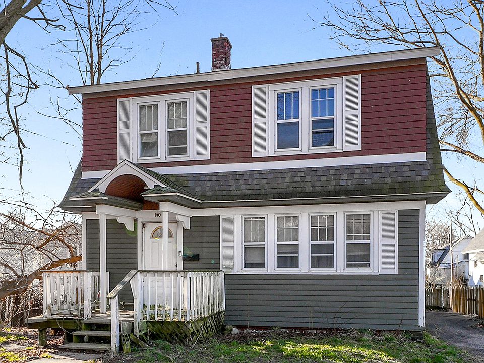 1st image of 140 Shanahan St NE