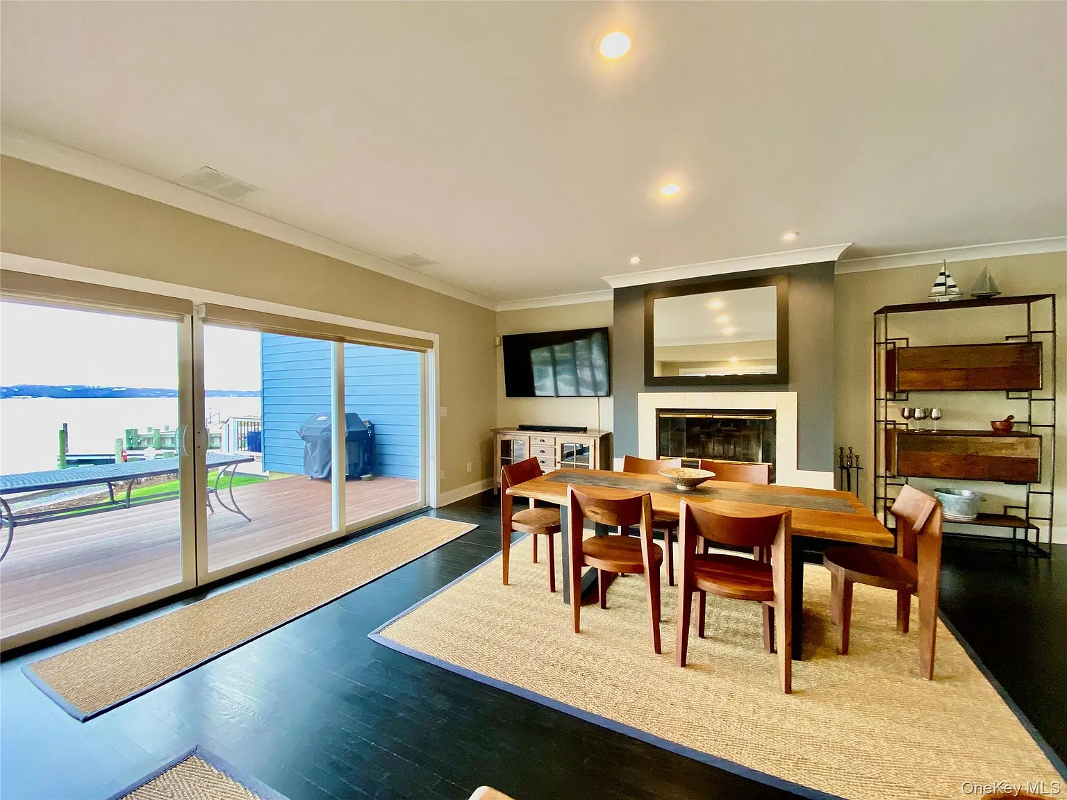 3 bed, 2.5 bath, 2238 sqft, $5,000 — Photo 3