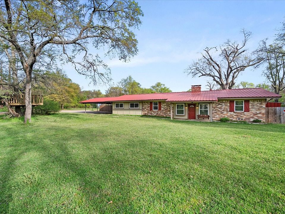 1st image of 114 Lindy Lee Ln