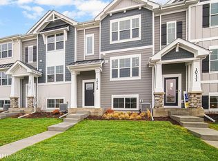 8684 Larkspur Ln, Saint John, IN 46373