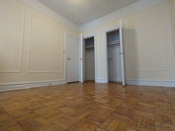 3rd image of 221 E 16th St #D