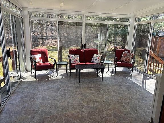 4th image of 37 Sconset Cir