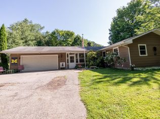 2553 W M 20 Rd, New Era, MI 49446