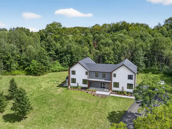 1 Warwick Isle Boulevard, Pine Island, NY 10969