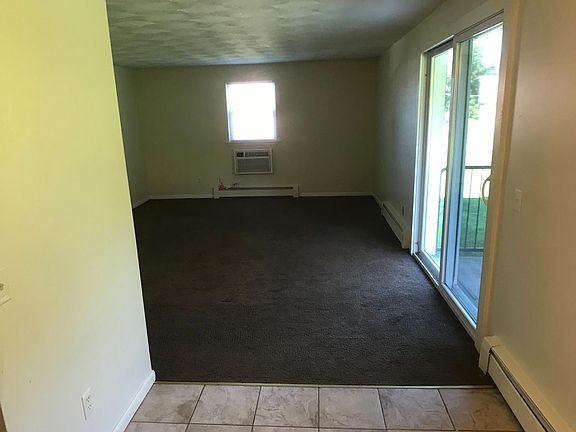 3rd image of 146 State Route 104 APT 3B