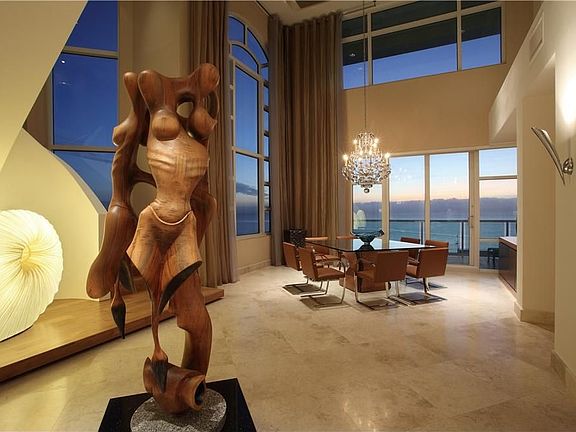 5th image of 3055 Harbor Dr APT 1901