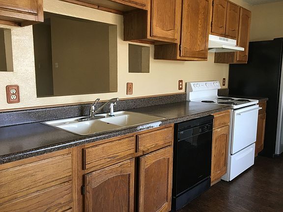 3rd image of 2107 Dickens Dr