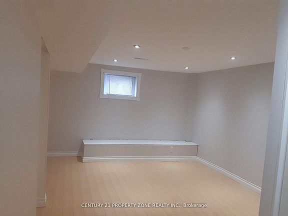 4th image of 164 Earnscliffe Cir