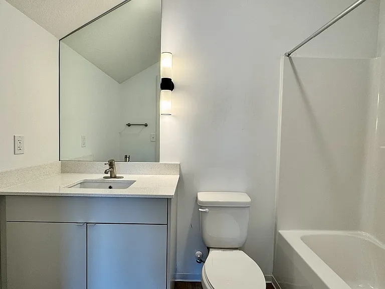 6115 Nieman Rd #6109B — Photo 8