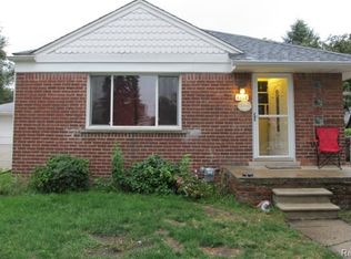 4302 Adams Cir, Wayne, MI 48184