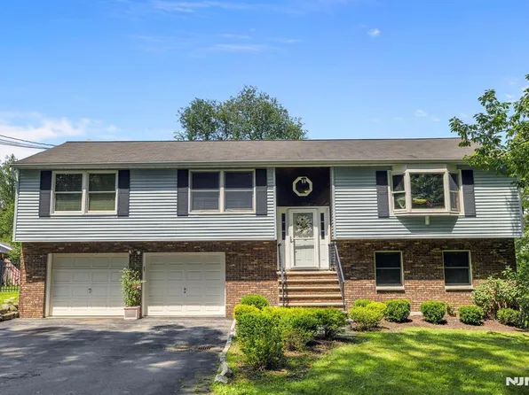 16 Argus St, Butler, NJ 07405