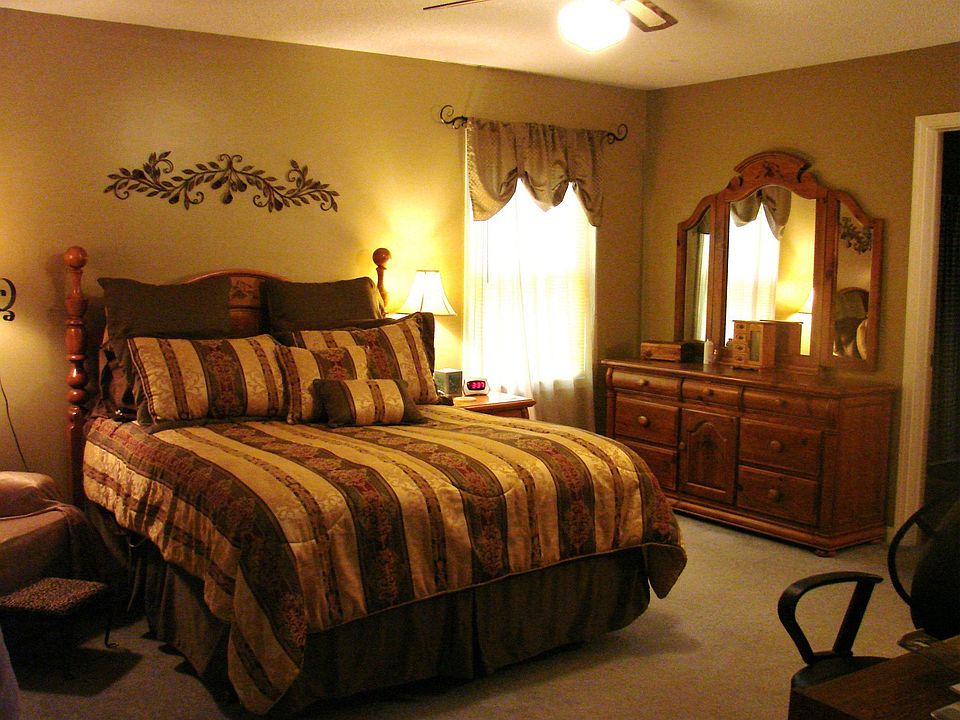 2nd image of 9 Bethany Woods Dr