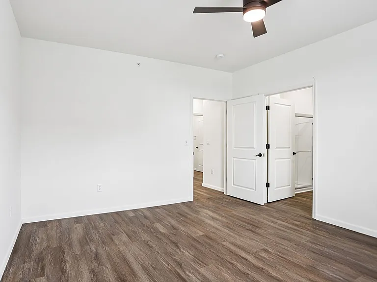Washington Terrace Apartments — Photo 31