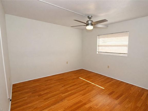 5th image of 2828 Jackson ST #C4