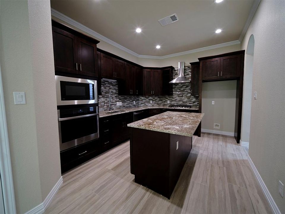 1st image of 4300 New Orleans St #B
