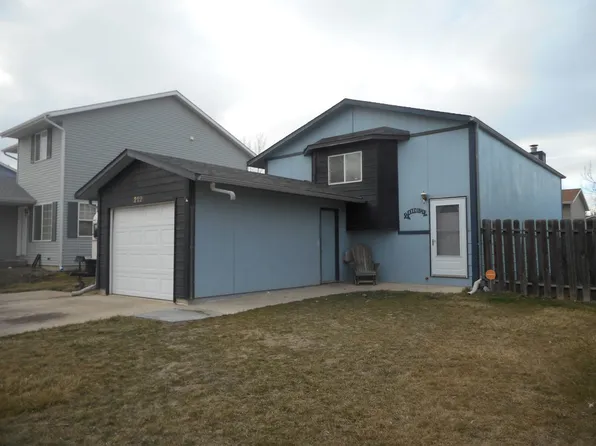 212 W Laurel St, Gillette, WY 82718