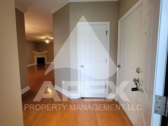 2nd image of 4118 Cletus Way