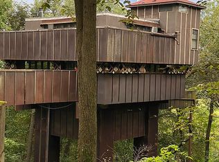 6073 Upper Wyoming Rd, Spring Green, WI 53588