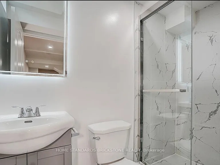24 Barrington Cres #BASEMENT — Photo 11