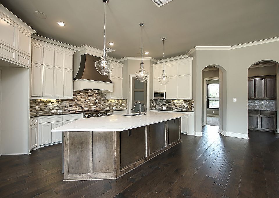 1st image of 22203 Meadowhurst Cir E
