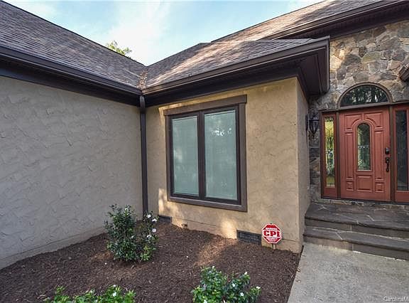 2nd image of 132 Jade Ct