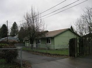 10211 SE Clinton St, Portland, OR 97266