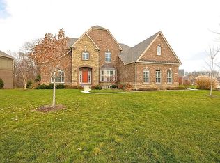 11320 Abercairn Ct, Zionsville, IN 46077