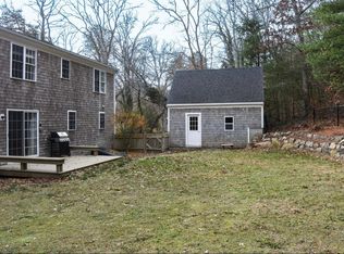 318 Old Mill Rd, Marstons Mills, MA 02648