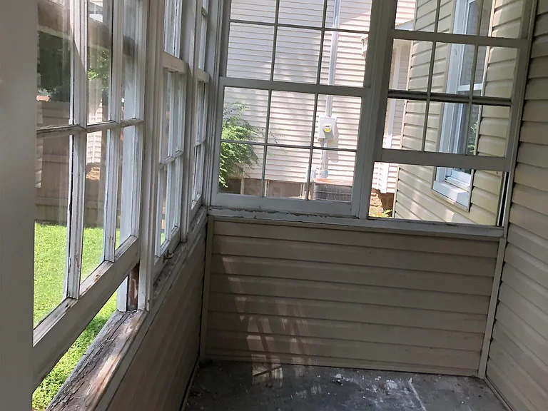 1564 Grand Ave — Photo 13