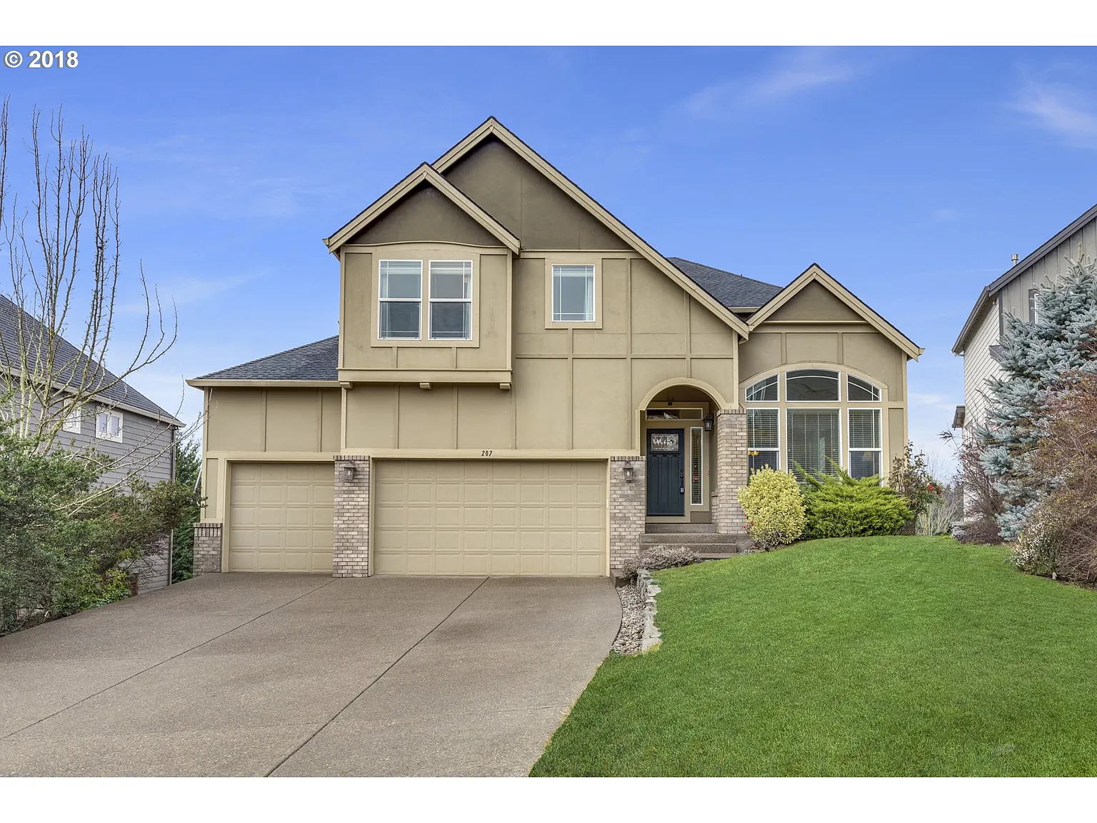 207 Link Ct photo 1