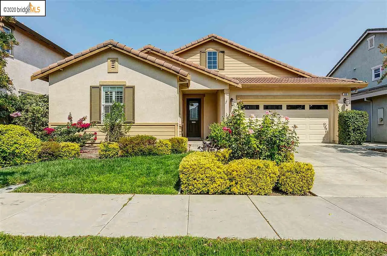 519 Lake Park Ct photo 1