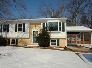 9802 Woodland Ave, Lanham, MD