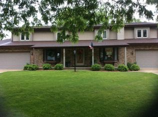 9316 S 29th St, Franklin, WI 53132