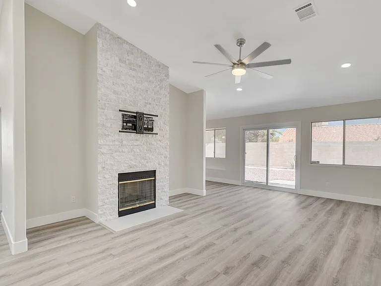 3120 Siena Cir — Photo 9