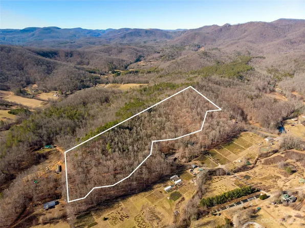 L2a And L2b Johnnys Creek Rd, Balsam Grove, NC 28708