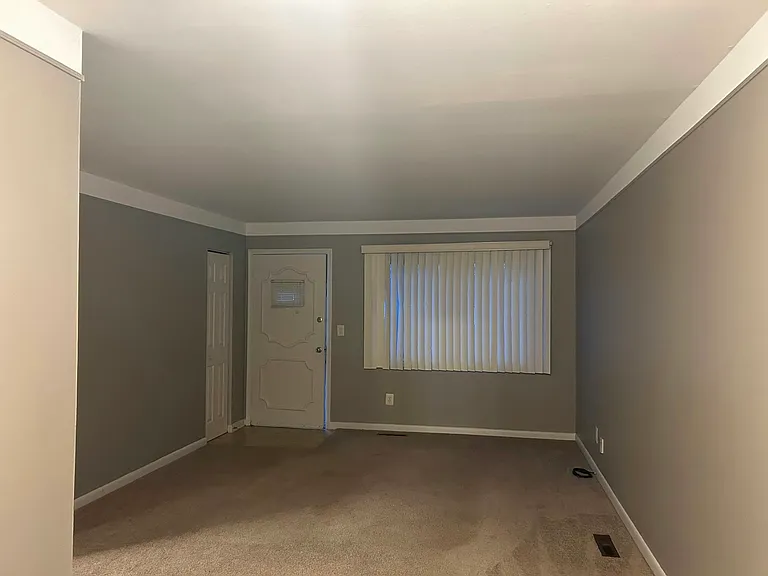 4471 Croissant St — Photo 8