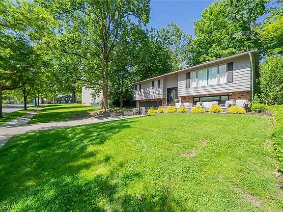 4th image of 2314 Lyndway Rd