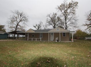 512 Harris Rd, Highlands, TX 77562