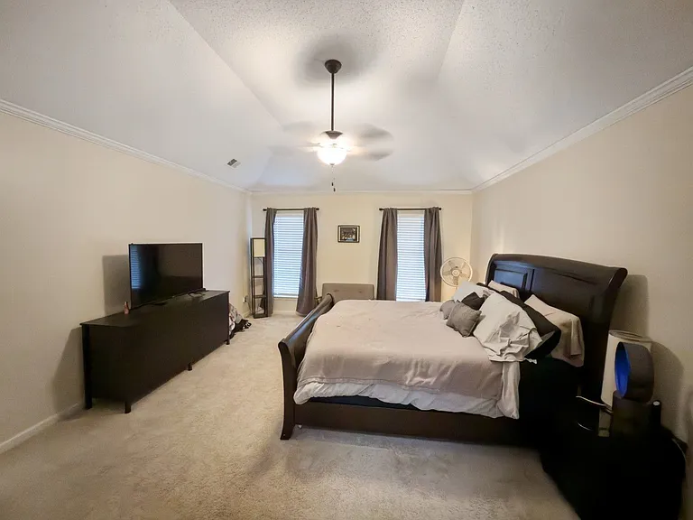 743 Grovewood Dr — Photo 18