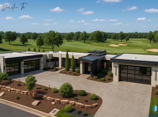 5812 N Mapleton Pl, Sioux Falls, SD 57104