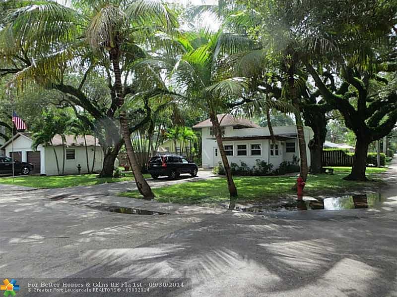 2nd image of 104 Coconut Dr